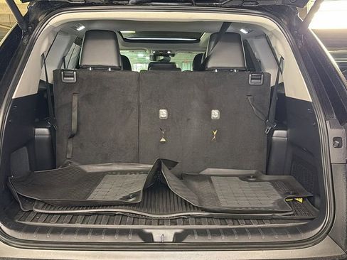 Used 2024 Toyota Grand Highlander AWD Hybrid image 16