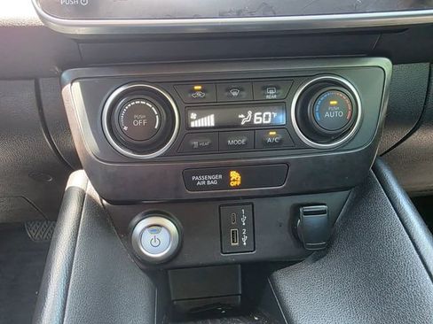 Used 2024 Nissan Leaf S FWD image 21