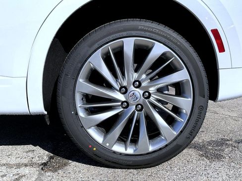 New 2026 Buick Envision Avenir image 22