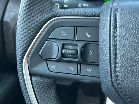 New 2026 Toyota Tacoma Limited AWD/4WD image 40