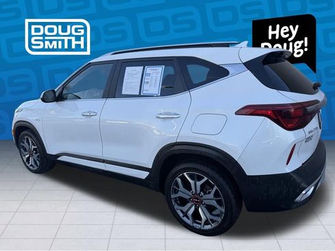 Used 2022 Kia Seltos SX image 2