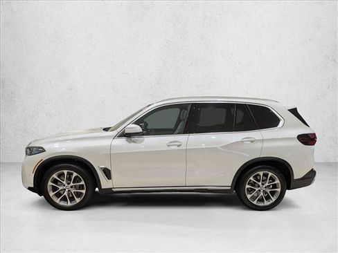 Certified 2026 BMW X5 xDrive40i w/ Climate Comfort Package AWD/4WD image 9