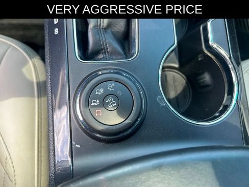 Used 2016 Ford Explorer Platinum AWD/4WD image 17