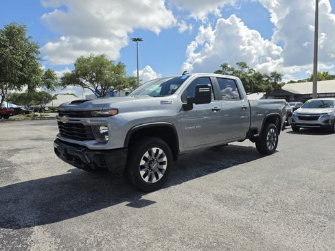 Used 2024 Chevrolet Silverado 2500 Custom w/ Custom Convenience Package AWD/4WD image 10