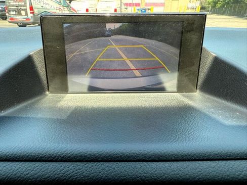 Used 2015 Lexus CT 200h image 28