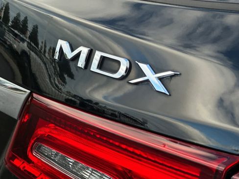 Used 2018 Acura MDX FWD image 16