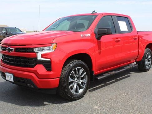 Used 2023 Chevrolet Silverado 1500 RST w/ Z71 Off-Road Package image 10
