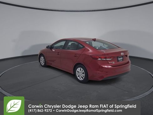Used 2017 Hyundai Elantra SE FWD image 11
