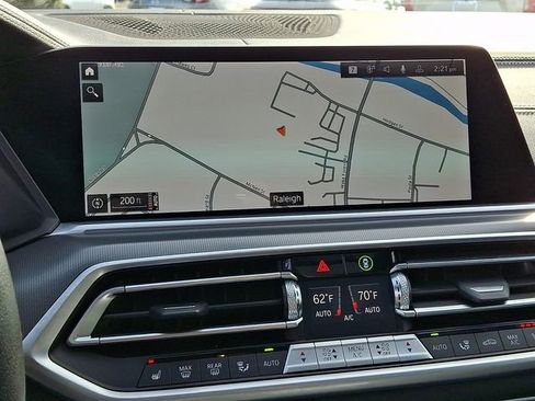 Used 2023 BMW X6 xDrive40i w/ Premium Package image 21