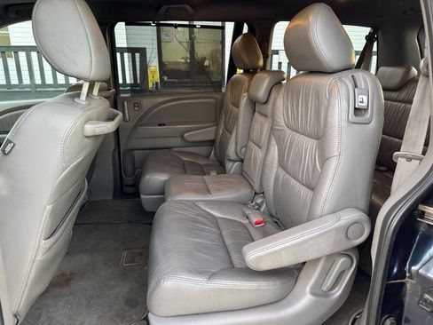 Used 2010 Honda Odyssey Touring image 14
