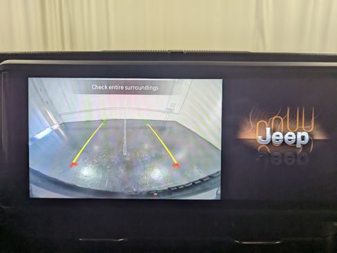 Used 2024 Jeep Wrangler Unlimited Sport image 26