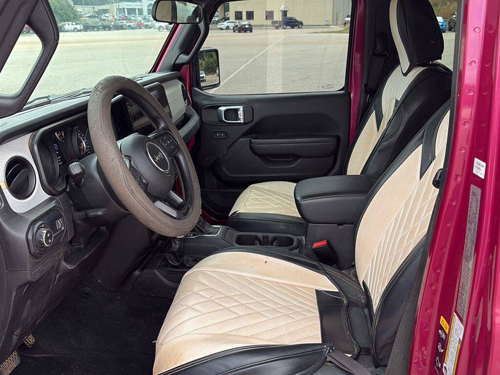 Used 2024 Jeep Gladiator Sport AWD/4WD image 7