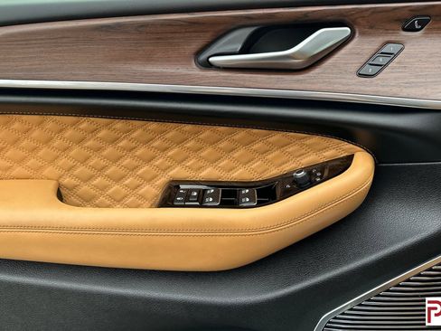 Used 2023 Jeep Grand Cherokee L Summit w/ Advanced Protech Group IV image 12