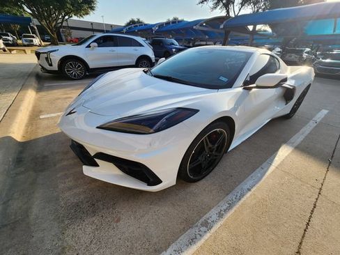 Used 2024 Chevrolet Corvette Stingray Coupe w/ 1LT RWD image 3