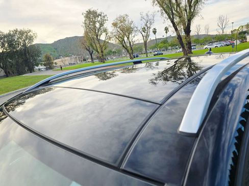 Used 2016 Mercedes-Benz GLE 350 GLE 350 Sport Utility 4D w/ Premium Package image 10