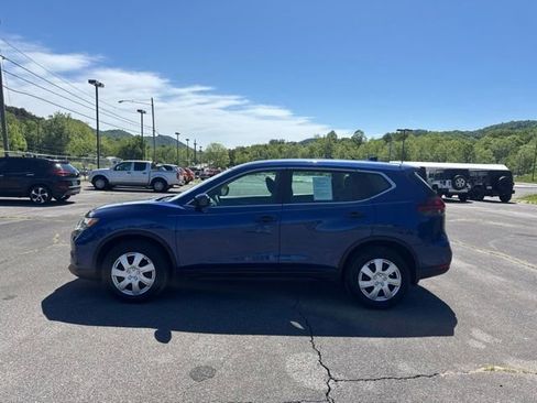 Used 2020 Nissan Rogue S FWD image 5