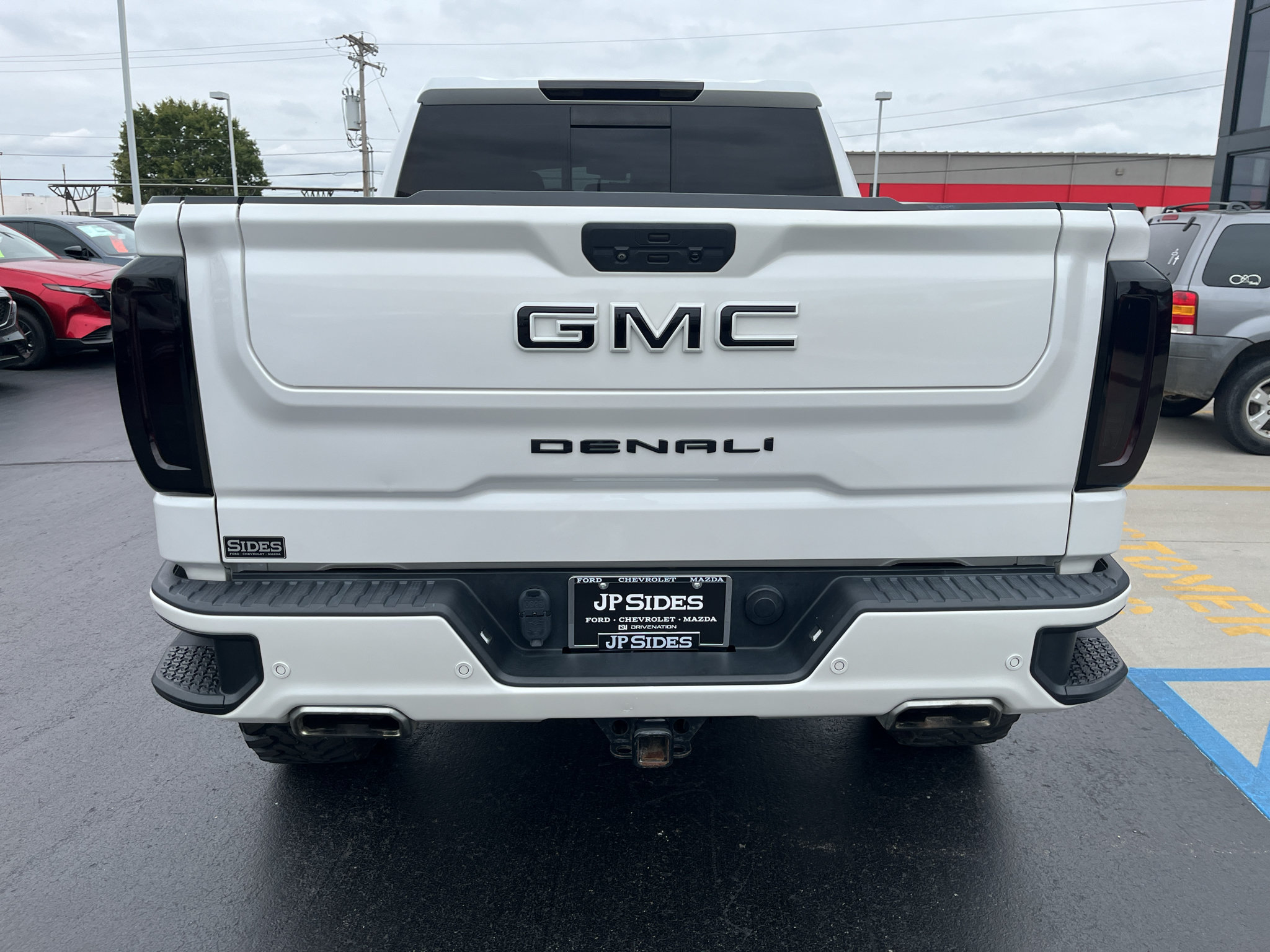 Used 2021 GMC Sierra 1500 Denali AWD/4WD image 10
