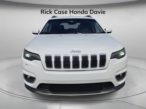 Used 2019 Jeep Cherokee Limited image 5