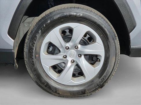 Used 2025 Toyota RAV4 LE image 23