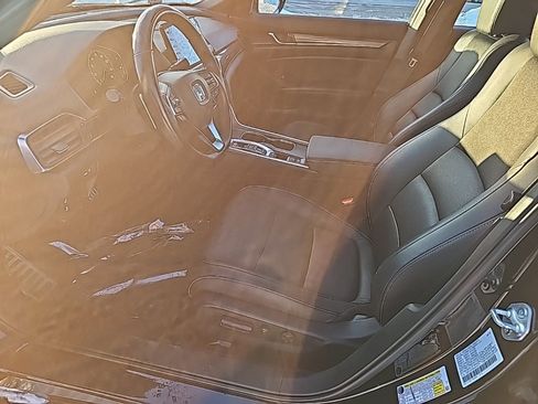 Used 2022 Honda Accord Sport image 15