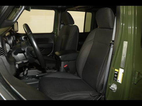 Used 2022 Jeep Wrangler Unlimited Sport AWD/4WD image 19