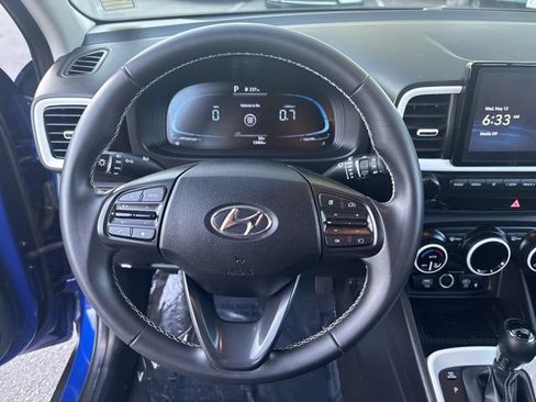 Used 2023 Hyundai Venue Limited w/ Cargo Package FWD image 16