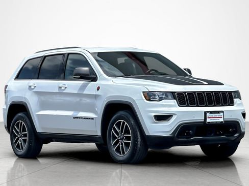 Used 2019 Jeep Grand Cherokee Trailhawk AWD/4WD image 7