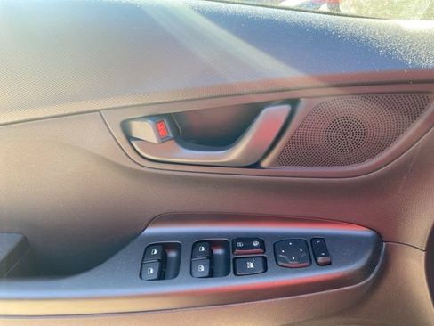 Used 2023 Hyundai Kona SEL AWD/4WD image 18