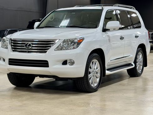 Used 2009 Lexus LX 570 4WD image 1