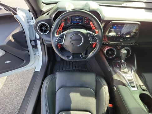 Used 2023 Chevrolet Camaro LT w/ Technology Package RWD image 21