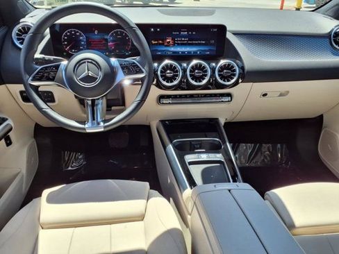 Used 2025 Mercedes-Benz GLA 250 image 6