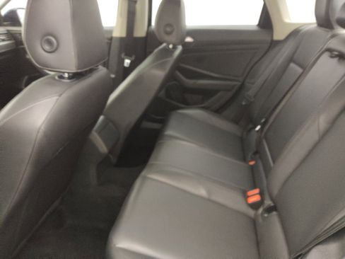 Used 2019 Volkswagen Jetta SE FWD image 18