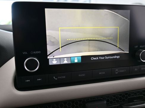 Used 2023 Honda HR-V LX image 36