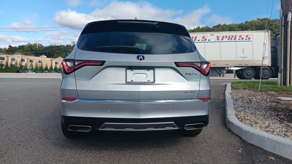 Used 2026 Acura MDX w/ Technology Package AWD/4WD image 4