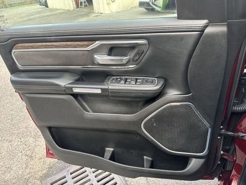 Used 2019 RAM 1500 Laramie image 25