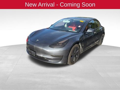 Used 2022 Tesla Model 3 Long Range AWD/4WD image 2