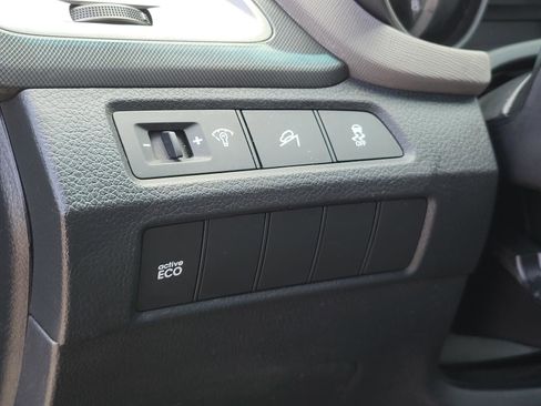 Used 2015 Hyundai Santa Fe Sport w/ Option Group 02 FWD image 21