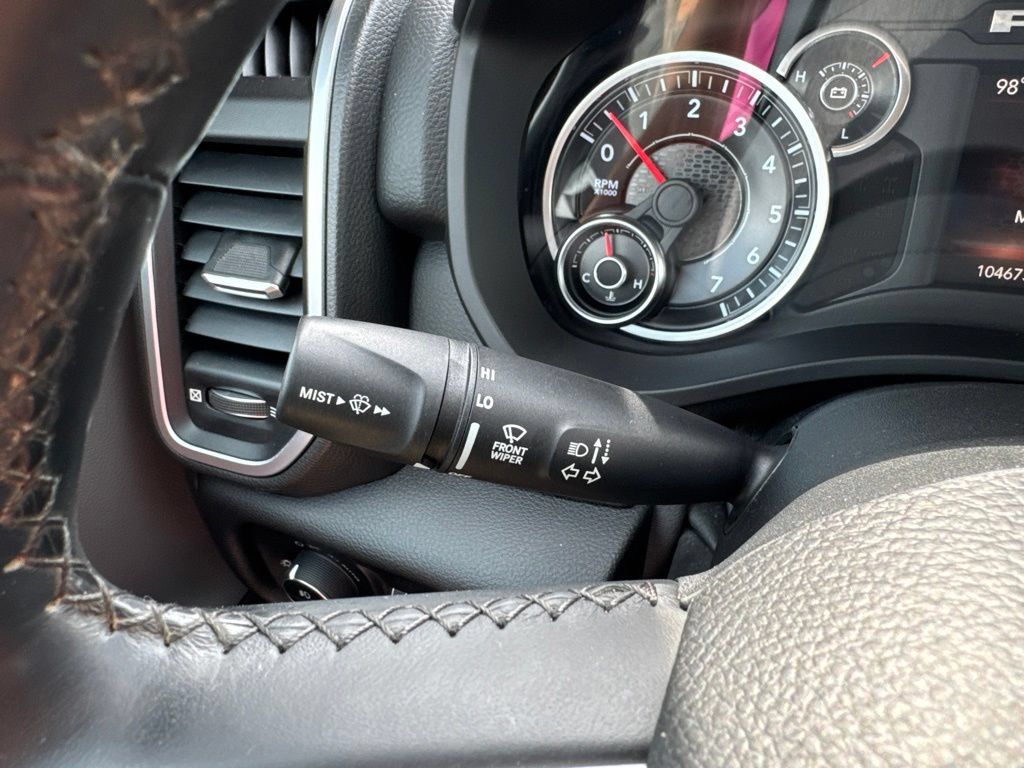 Used 2019 RAM 1500 Big Horn AWD/4WD image 12