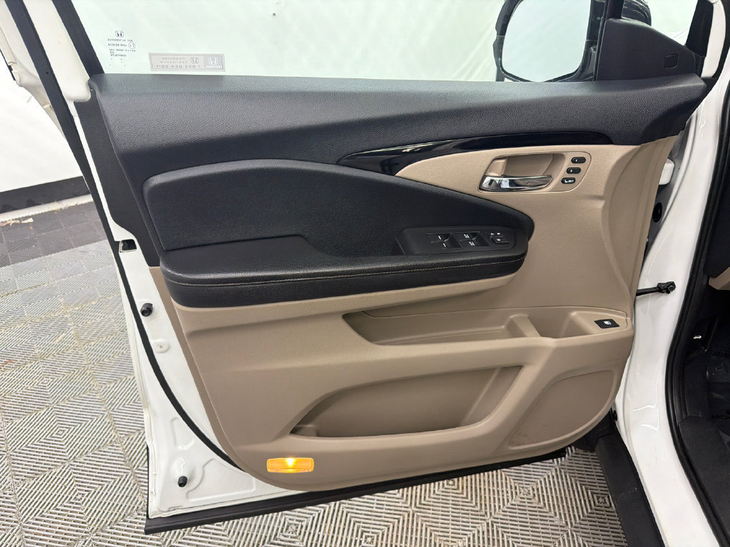 Used 2020 Honda Ridgeline RTL-E image 11