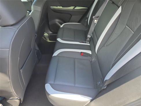 Used 2025 Buick Envision Sport Touring AWD/4WD image 15