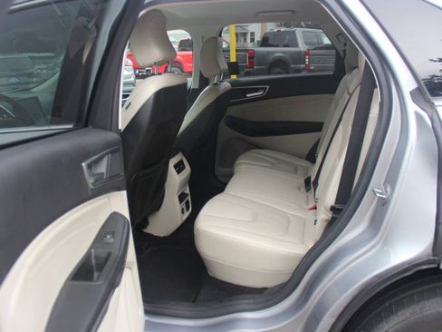 Certified 2022 Ford Edge Titanium image 15