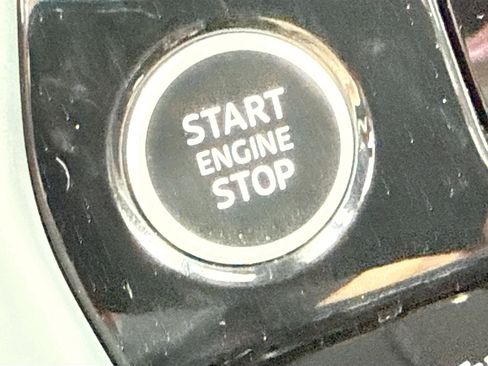 New 2025 Audi Q5 Premium Plus image 35