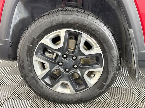 Used 2018 Jeep Compass Trailhawk w/ Safe & Security Group image 37