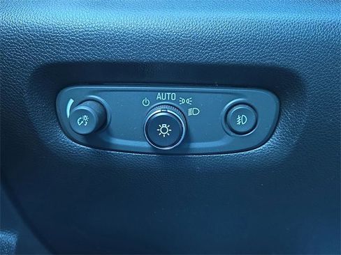 Used 2018 Chevrolet Traverse LT image 26