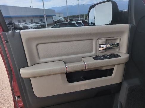 Used 2012 RAM 2500 SLT w/ Technology Group AWD/4WD image 11