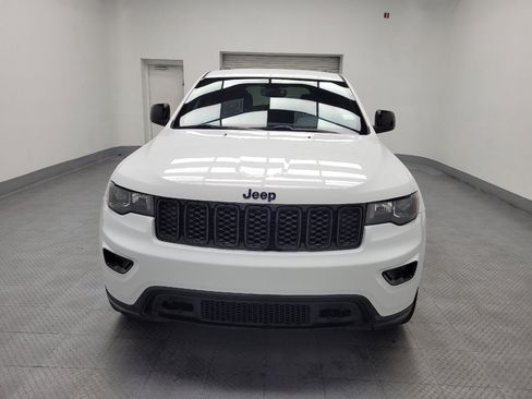 Used 2019 Jeep Grand Cherokee Laredo image 15