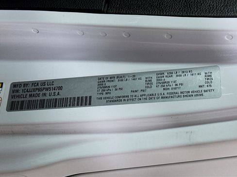 Used 2023 Jeep Wrangler Unlimited Sahara w/ Cold Weather Group image 28