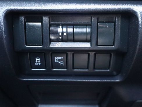 Used 2017 Subaru Impreza 2.0i Sport AWD/4WD image 29