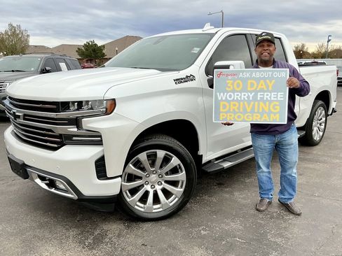 Used 2021 Chevrolet Silverado 1500 High Country w/ LPO, Dark Essentials Package image 1