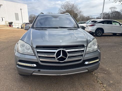 Used 2012 Mercedes-Benz GL 550 4MATIC image 2